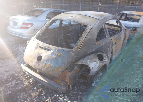 2016 Volkswagen Beetle 1.8T Dune z USA, uszkodzony, nr VIN 3VWS17AT5GM631743